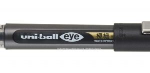 uni ball eye ultra micro ub 150 38 boligrafo de tinta liquida punta de bola 0.38mm tinta resistente al agua y luz sistema de control de tinta color negro